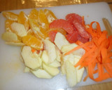 Foto del paso 1 de la receta: Ensalada de cítricos con manzana, zanahoria y coco