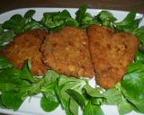 Foto del paso 4 de la receta: Merluza rebozada con galletitas María