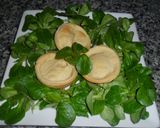 Foto del paso 4 de la receta: Huevos rellenos en cazuelitas de brisa