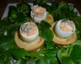 Foto del paso 6 de la receta: Huevos rellenos en cazuelitas de brisa