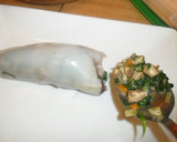 Foto del paso 6 de la receta: Calamares rellenos en salsa de espinaca