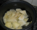 Foto del paso 2 de la receta: Peras en almíbar clásico
