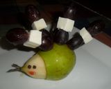 Foto del paso 6 de la receta: Pinchos sobre frutas frescas