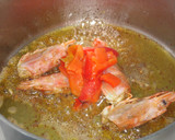 Foto del paso 2 de la receta: Salsa rápida de langostinos