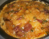 Foto del paso 3 de la receta: Tortilla jugosa de guisantes con chorizo picante
