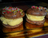 Foto del paso 7 de la receta: Pastas de chocolate rellenas de helado