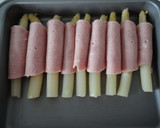 Foto del paso 1 de la receta: Espárragos blancos con pavo y gratinado de manchego