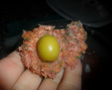 Foto del paso 2 de la receta: Macarrones con albóndigas al pimentón rellenas de aceitunas