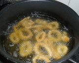 Foto del paso 5 de la receta: Calamares rebozados en pan rallado