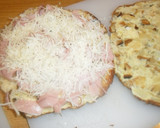 Foto del paso 5 de la receta: Tortilla de papa rellena de jamón y queso