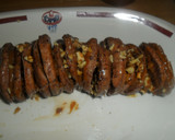 Foto del paso 3 de la receta: Brazo de galletas con dulce de leche y nueces