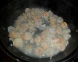 Foto del paso 2 de la receta: Pinchos de gambas al ajo