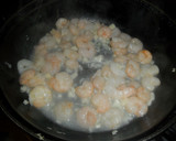 Foto del paso 2 de la receta: Pinchos de gambas al ajo