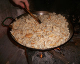 Foto del paso 2 de la receta: Migas a la leña con sabor de tomillo y romero