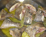 Foto del paso 1 de la receta: Sargos con salsa de langostinos