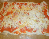 Foto del paso 2 de la receta: Espirales de hojaldre con sobrasada y queso