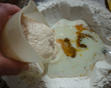 Foto del paso 5 de la receta: Pan dulce navideño relleno arrollado casero