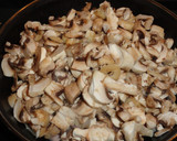 Foto del paso 1 de la receta: Champiñones salteados con beicon
