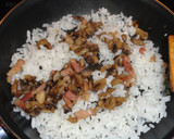 Foto del paso 1 de la receta: Timbal de arroz y champiñones con beicon