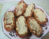 Foto del paso 1 de la receta: Tostas con tomate y anchoas al orégano