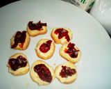 Foto del paso 4 de la receta: Canapés de pimiento caramelizado