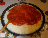 Foto del paso 4 de la receta: Pizza de arroz con chorizos y huevos