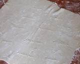 Foto del paso 2 de la receta: Empanada hojaldrada de setas al ajillo