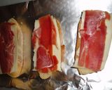 Foto del paso 2 de la receta: Pintxo de jamón serrano con queso y tomate