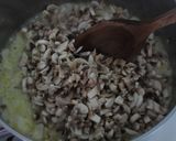 Foto del paso 3 de la receta: Crema de champiñones con crujiente de jamón