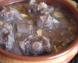 Foto del paso 2 de la receta: Rabo de ternera guisado al estilo tradicional