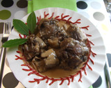 Foto del paso 4 de la receta: Rabo de ternera guisado al estilo tradicional