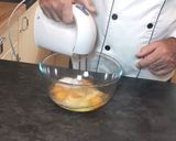 Foto del paso 1 de la receta: Bizcocho borracho con yema quemada