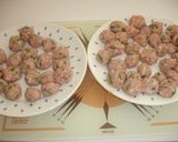 A picture of step 3 of Meatballs in Tomato Sauce.