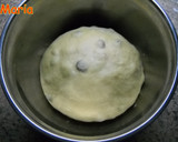 Foto del paso 3 de la receta: Rosca de pan dulce con arándanos, pasas y orejones