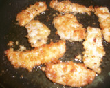 Foto del paso 3 de la receta: Tiritas de pollo maceradas en plato combinado