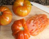 Foto del paso 1 de la receta: Tomates Raf y quesitos frescos con semillas y nueces