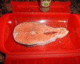 Foto del paso 1 de la receta: Salmón asado con frutos secos