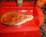 Foto del paso 2 de la receta: Salmón asado con frutos secos