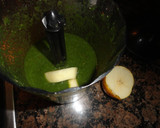 Foto del paso 2 de la receta: Crema de acelgas y garbanzos con pera