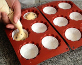 Foto del paso 4 de la receta: Magdalenas con perlas de chocolate