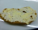 Foto del paso 1 de la receta: Canapé de salmón y salsa tártara