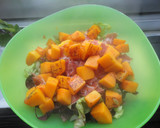 Foto del paso 4 de la receta: Ensalada de calabaza y mango con jamón