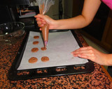 Foto del paso 4 de la receta: Galletas de chocolate y almendra