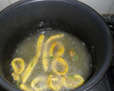 Foto del paso 3 de la receta: Calamares con salsa de ajo y perejil