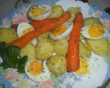 Foto del paso 3 de la receta: Patatas y huevos hervidos al orégano