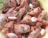 Foto del paso 1 de la receta: Estofado de conejo con nueces