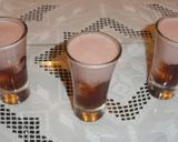 Foto del paso 4 de la receta: Chupitos de mousse de paté y compota de lima