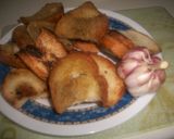 Foto del paso 2 de la receta: Pan de campo frito, con ajo y tomate