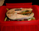 Foto del paso 3 de la receta: Salmón con verduras a la vainilla y canela en papillotte
