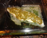 Foto del paso 2 de la receta: Tintorera al pesto con ensalada de espinacas, nueces y miel